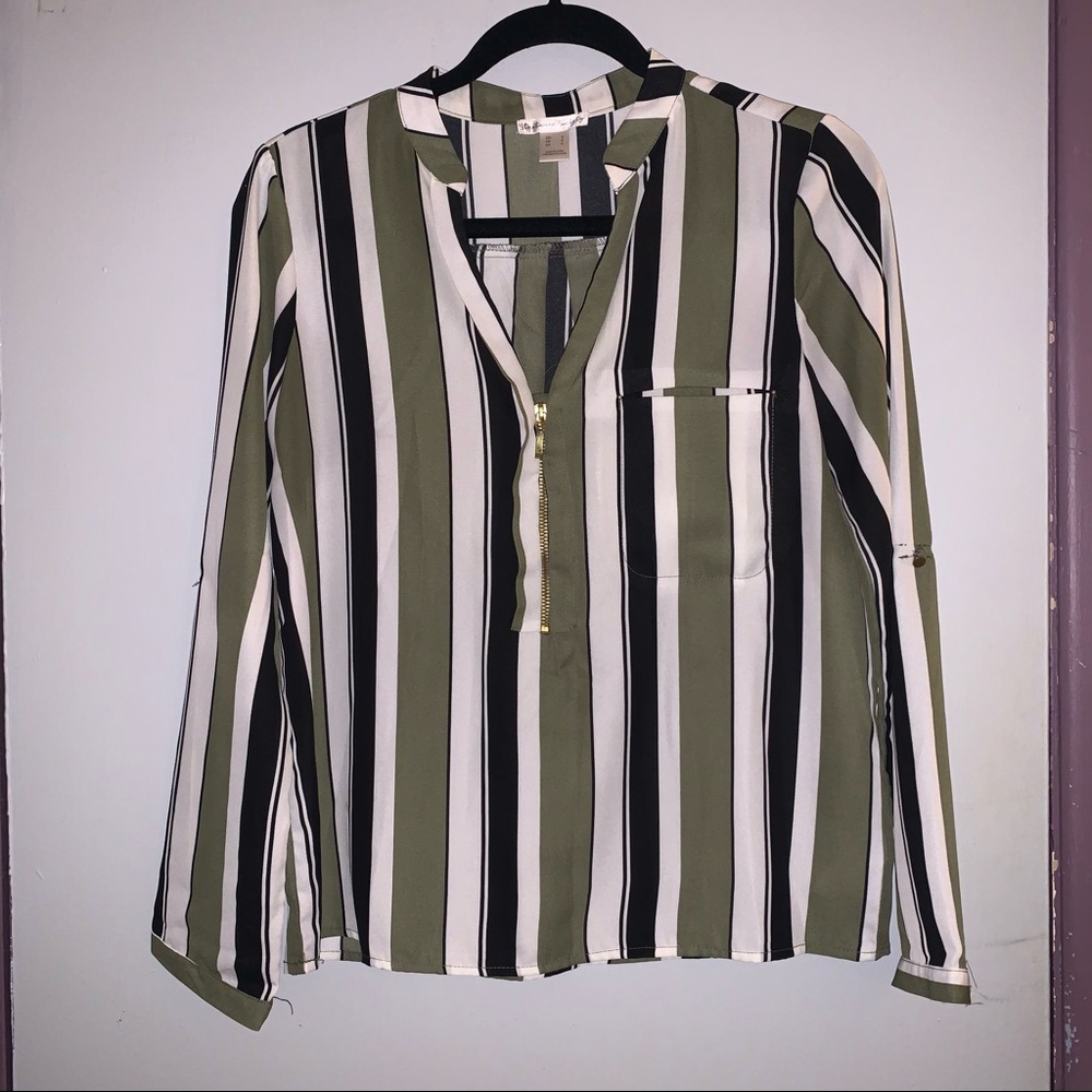 Small, long-sleeve blouse from Streetwear Society